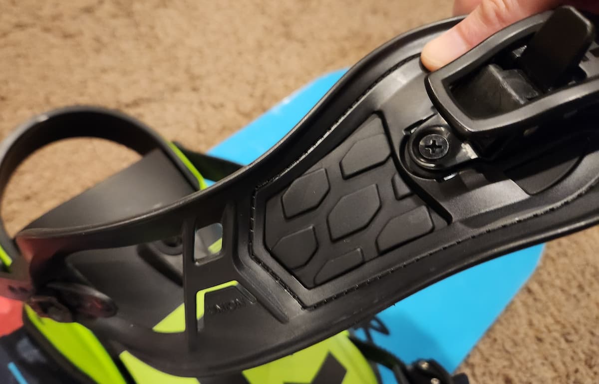 Comparison Review Union Ultra Vs. Strata Bindings Board of the World