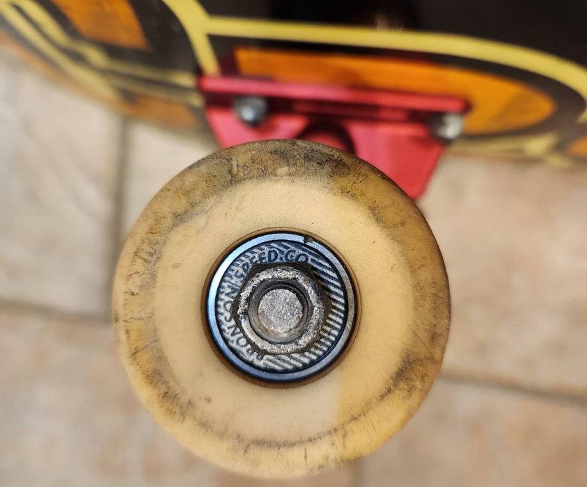 Independent Titanium Axle with a spitfire wheel on it