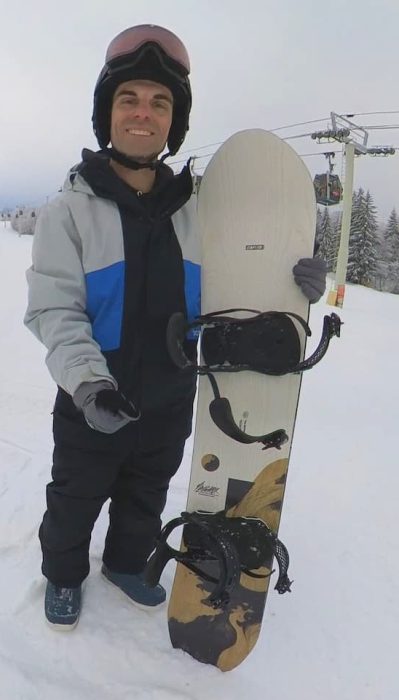 Steve Weber Holding Capita Navigator with 2025 Union Force Bindings