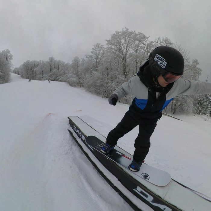 This image has an empty alt attribute; its file name is Nosepress-700x700.jpg