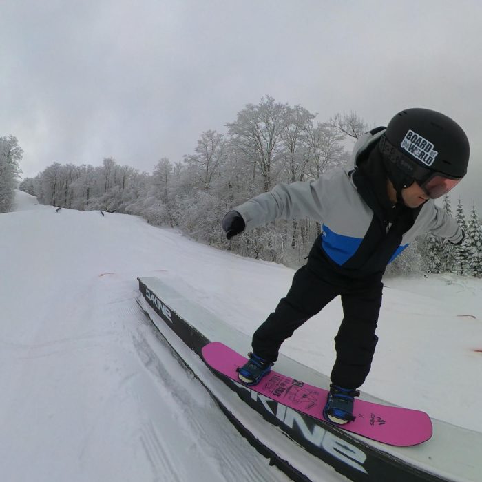 Jones Rally Cat Review: Is It Too Playful to Rip the Whole Resort? 28 Nose press on womens jones rally cat