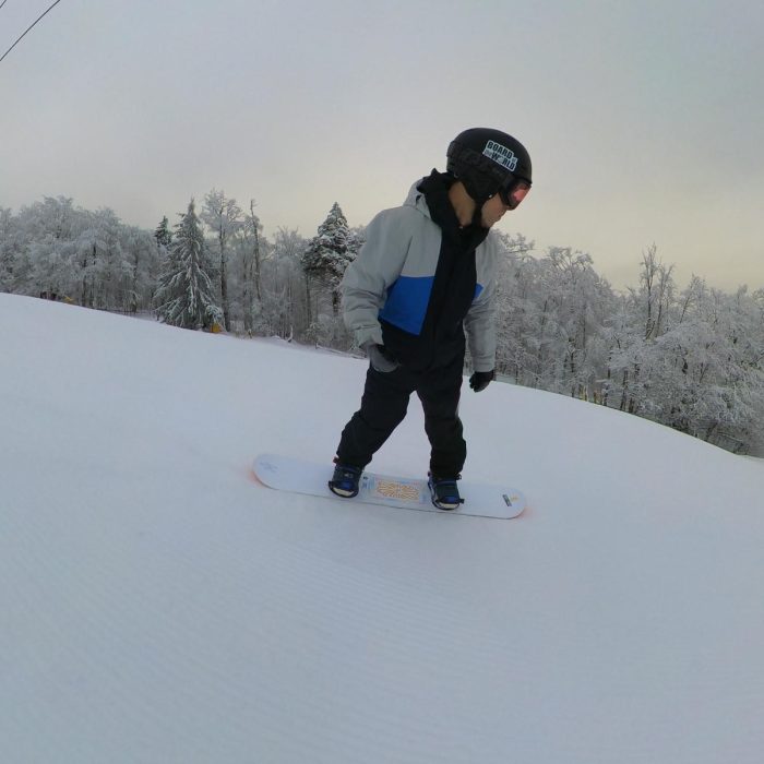 casual carving with gnu head space