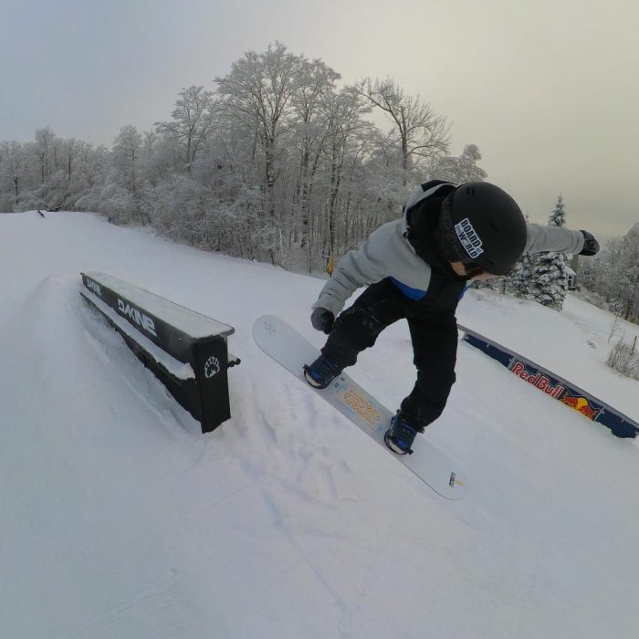 Popping out of a nose press on GNU Head Space