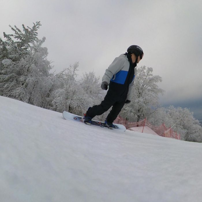 Testing its toeside carves