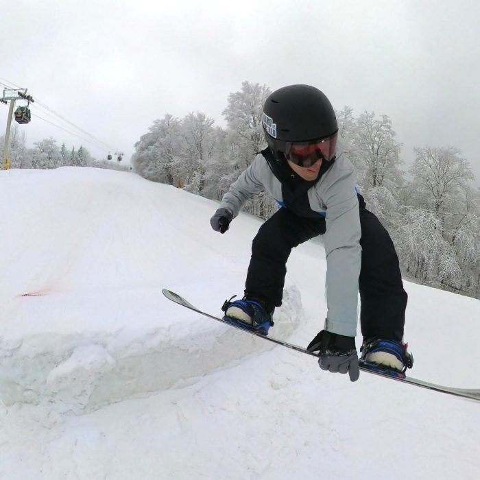 Salomon Huck Knife 2025 Review: How Does it Compare to Similar Boards? 7 Jumping With Salomon Huck Knife