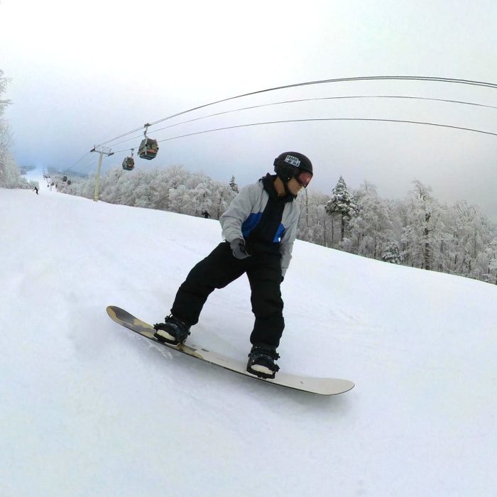 heelside carve with Capita Navigator