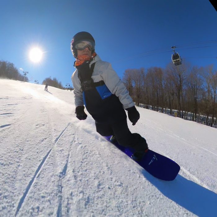 Toeside turn on Gnu Gremlin