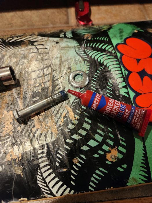 Locktite to fix Slappy Hollow InvertedTrucks