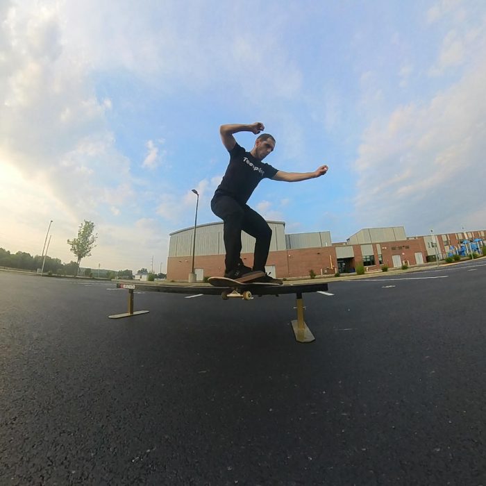 Nollie frontside lipslide n the Etnies Marana Michelin