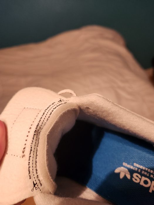 Showing custom tongue of Busenitz