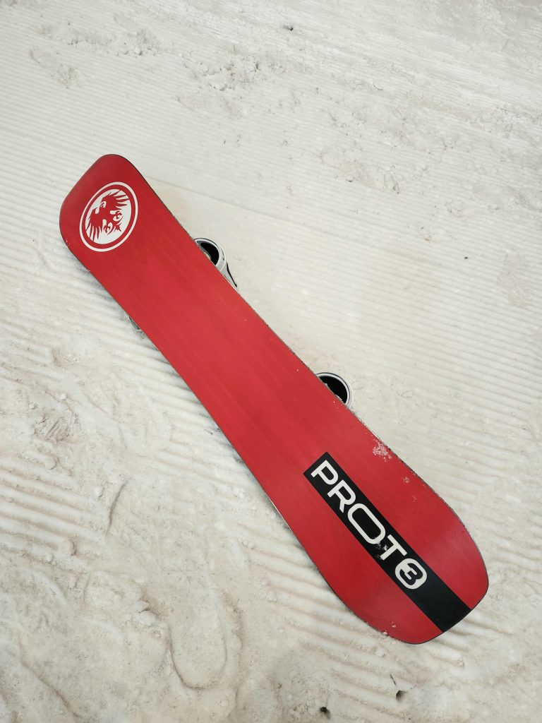 The 9 Dominant "Do-It-All" Snowboards for 2026: Field Tested to Prove Why Your Quiver is a Waste 6 Never Summer Durasurf XT Sintered 5501 Base