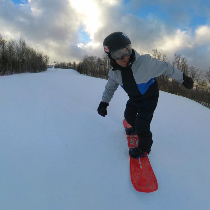 Nidecker Sensor Snowboard Review: Outstanding Jib Board but Is It Too Loose on Ice? 34 Slipping out of turns on iceSensor