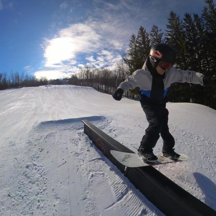 Tailslide jib